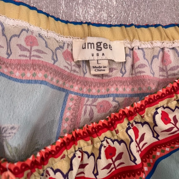 [L]Umgee Off Shoulder floral print top with Bell Sleeves and Drawstring. - Picture 3 of 8